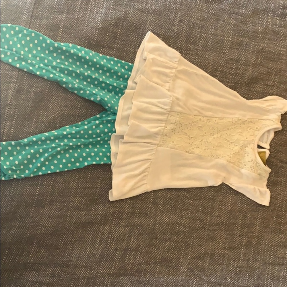 Nicole Miller outfit